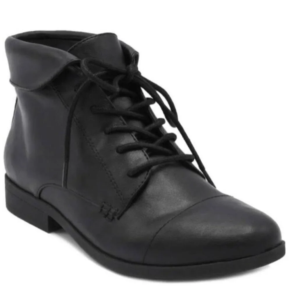 NWOB Gloria Vanderbilt Women's Claudette Ankle Boot Dark Academia Black Gothic 9